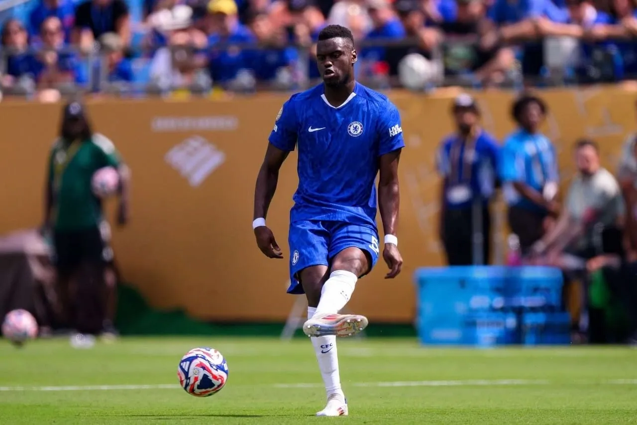 Napoli su Badiashile: il Chelsea frena, vuole cedere e non prestare_2
