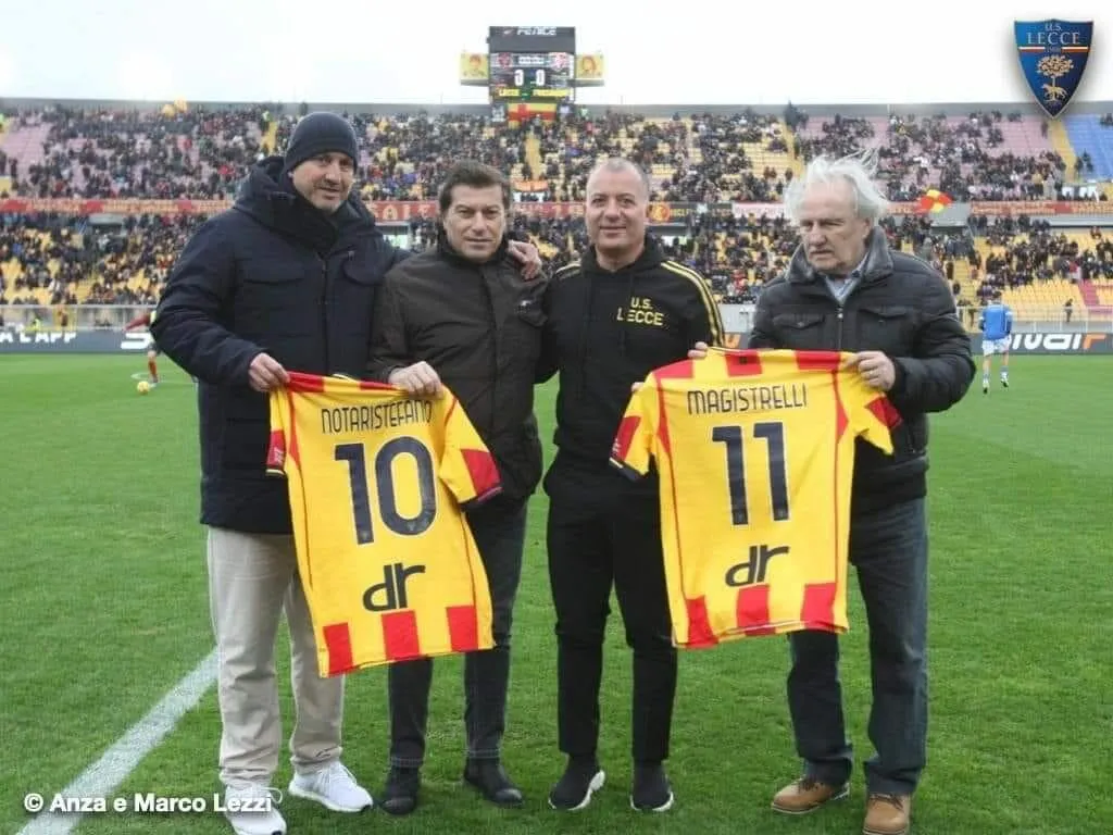 Lecce, dirigenza e tifosi onorano Egidio Notaristefano