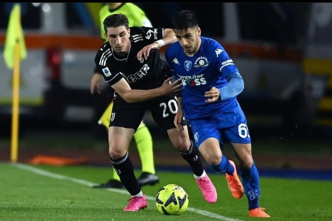 Parisi, la Juventus gelata: le parole di Corsi sul terzino