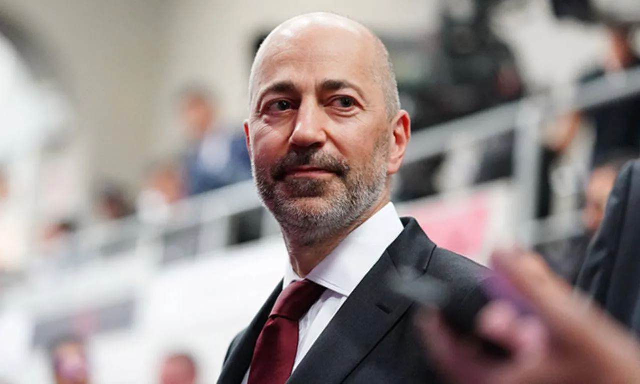 Summit con la proprietà e confronto con Maldini: la decisione su Gazidis