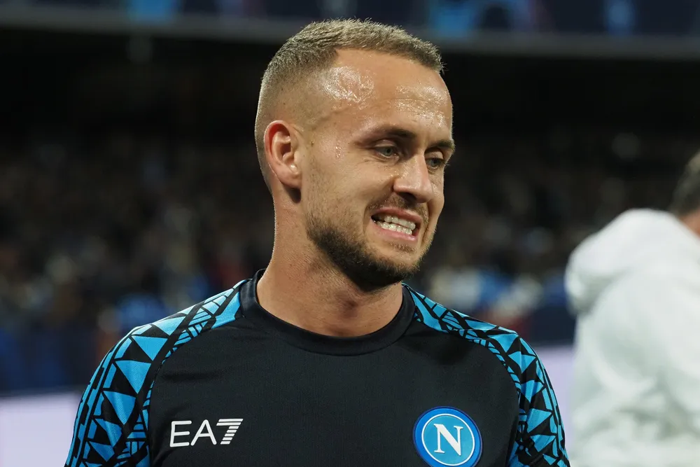 Napoli, Calzona convoca Lobotka e Conte storce il naso