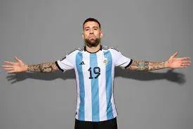 Benfica, Otamendi rinnova