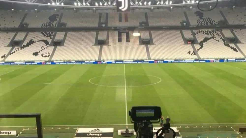 Serie A: Campo neutro, porte chiuse e ripartenza a fine maggio