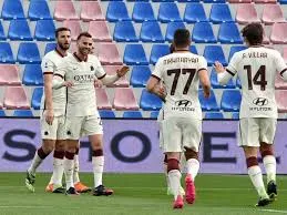 La Roma trionfa a Crotone