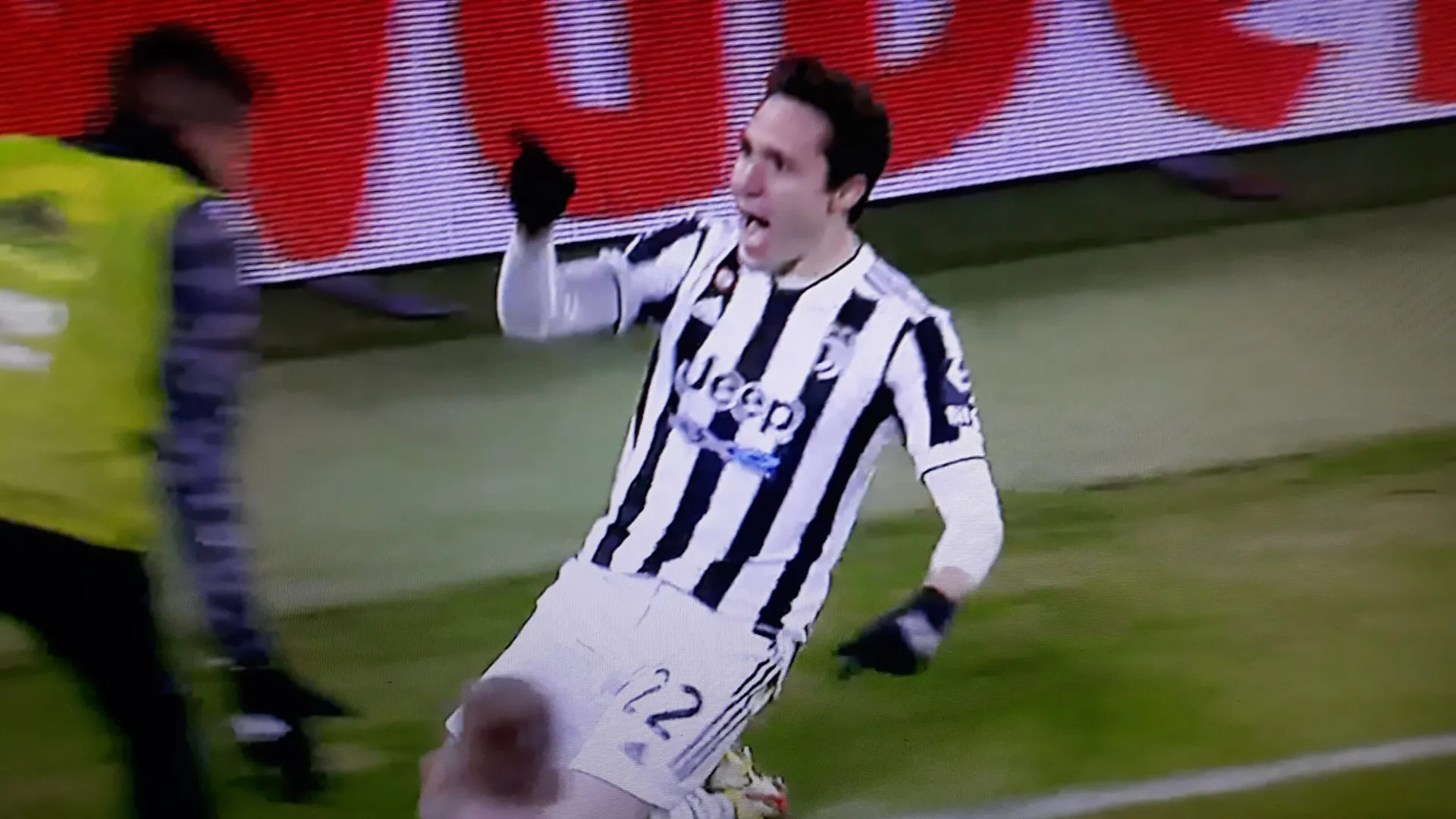La Juve è questa. Stasera però il var era ad aprire la calza della Befana