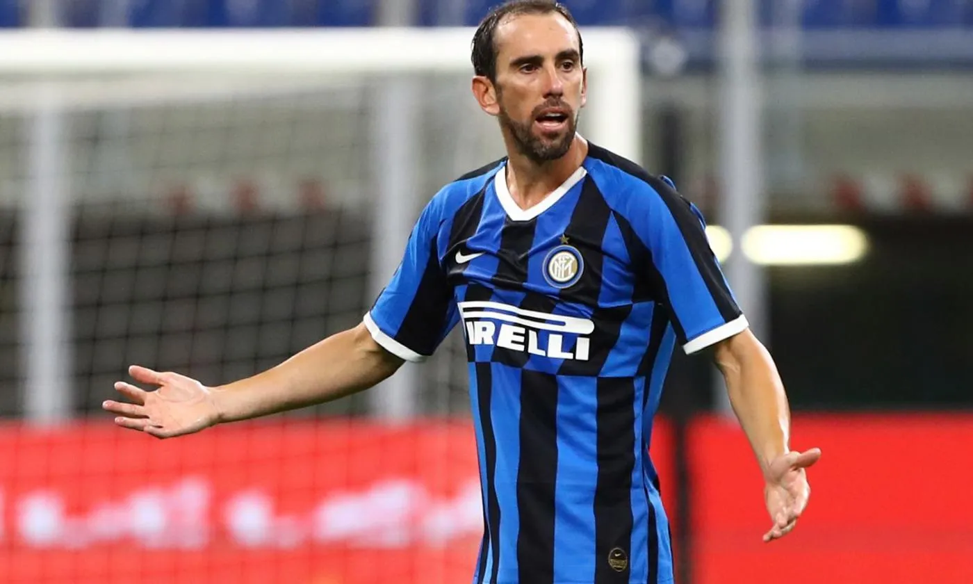 Inter-Godin, accordo per la buonuscita: Il Cagliari lo attende