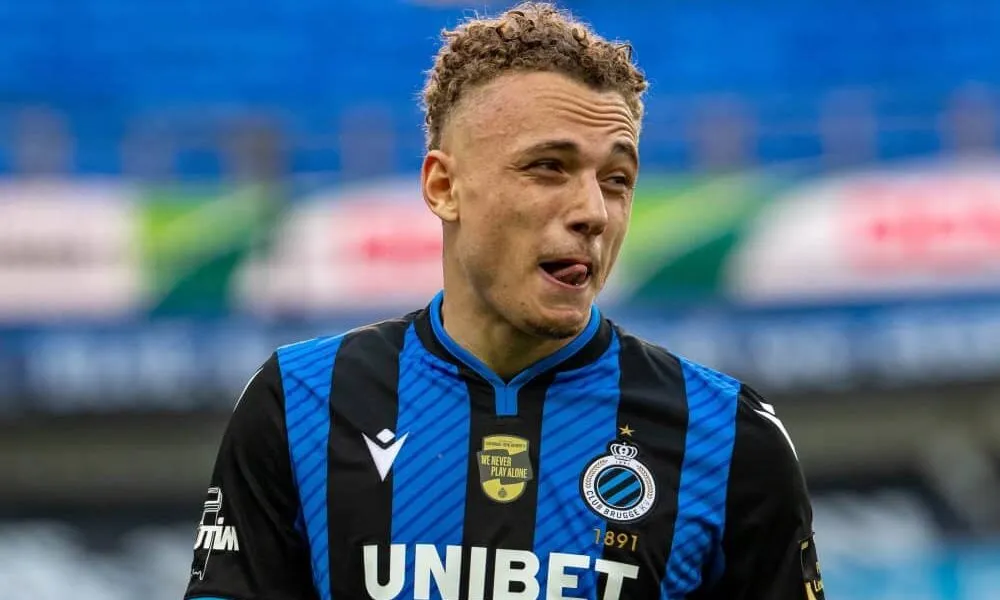 Napoli, gli azzurri hanno ufficializzato Noa Lang, l'esterno olandese del PSV per 25 milioni di euro: il giocatore va verso il ritiro di Dimaro