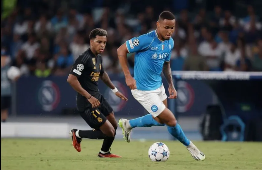 Napoli natan interesse Hellas Verona