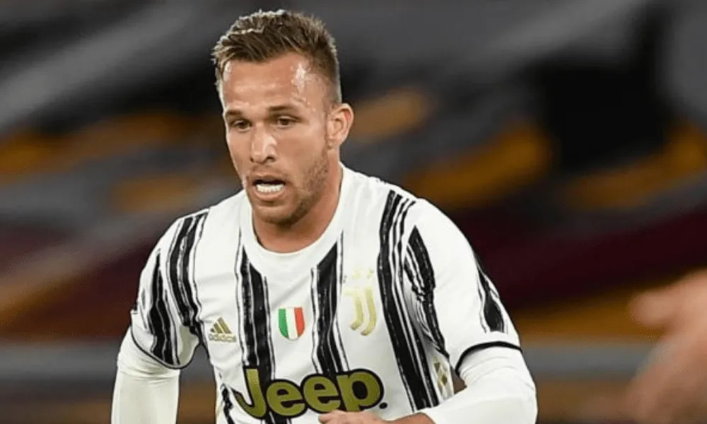 Juventus, Arthur si è operato: starà fuori tre mesi