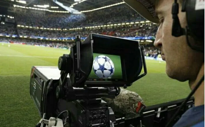Diritti TV Champions League: Sky e Mediaset vicini all’accordo