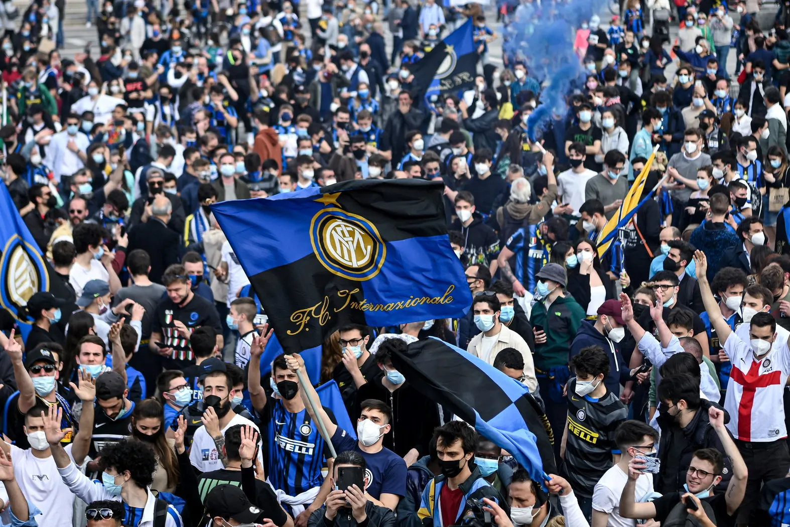 Inter, un mercato che passa (anche) dai tifosi: boom di abbonamenti