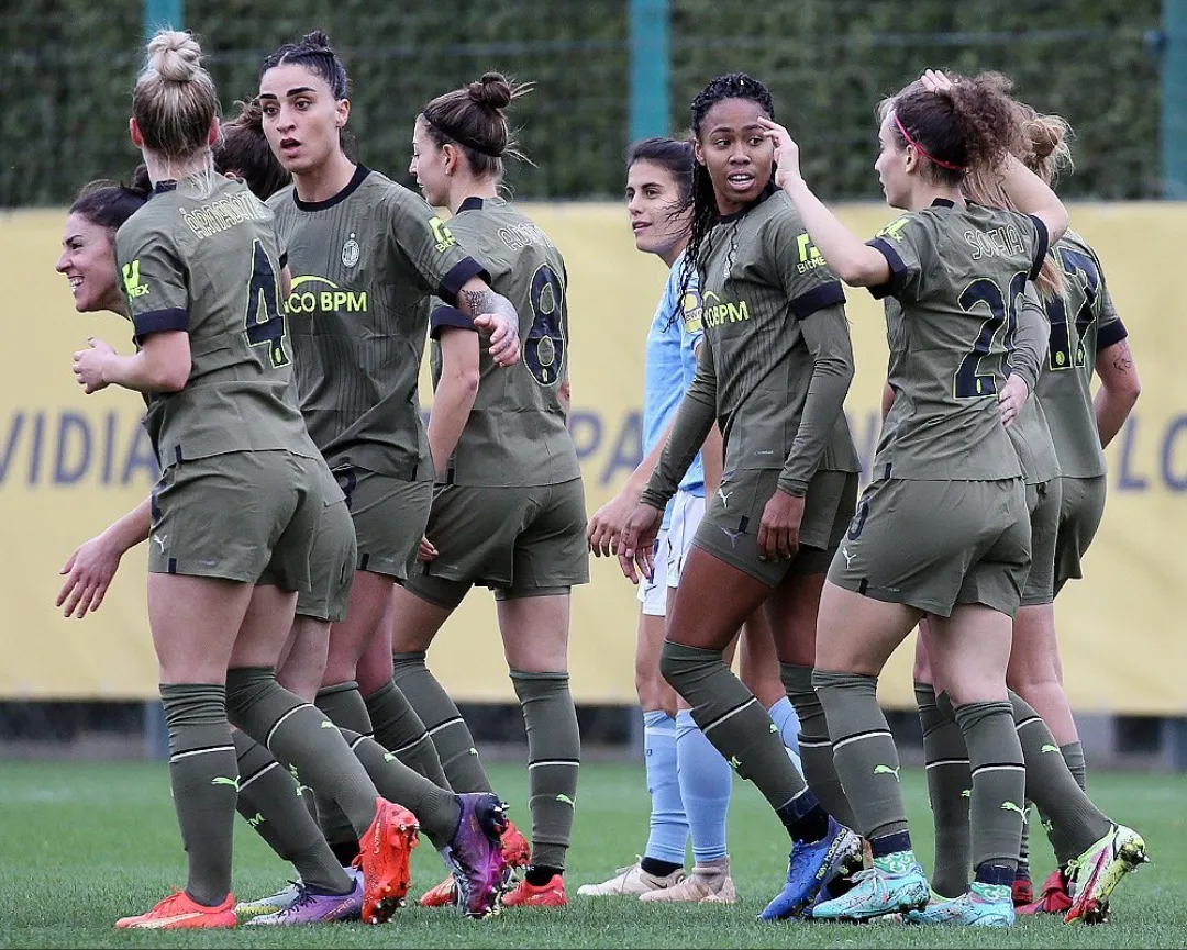 Milan femminile, Thomas ai saluti? Due italiane osservano