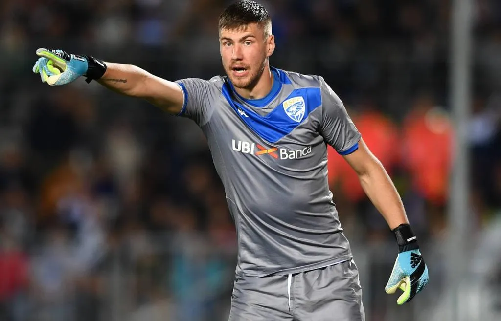 Calciomercato Udinese, c'è il sostituto di Musso | Per la mediana un ex Juventus