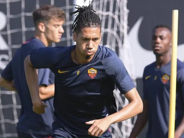 Roma: problemi per Smalling