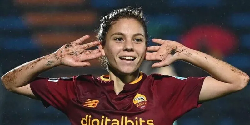 Roma Femminile, Manuela Giugliano