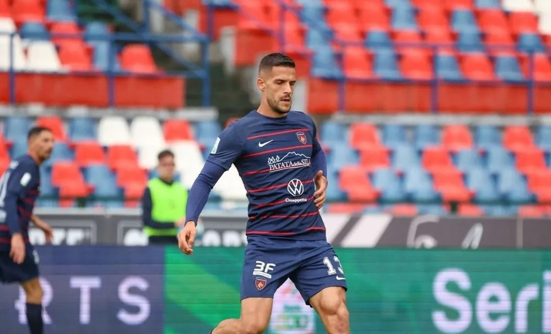 Calciomercato Cosenza, Meroni sempre più verso l'addio a zero: un club pronto a ingaggiarlo
