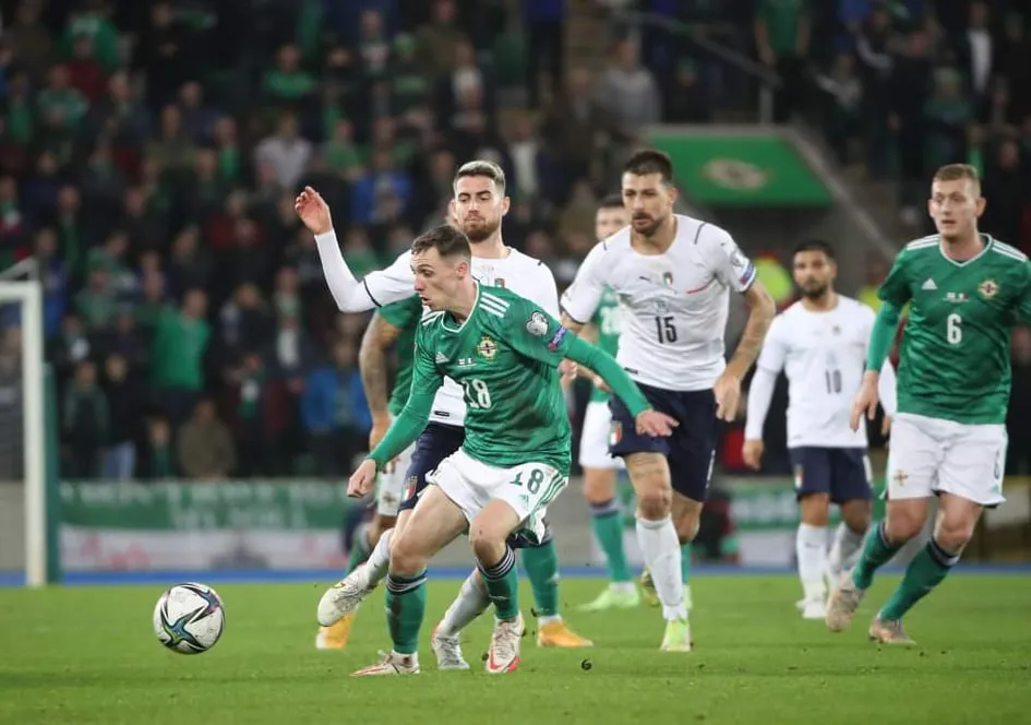 Irlanda del Nord-Italia termina a reti bianche: saranno nuovamente playoff