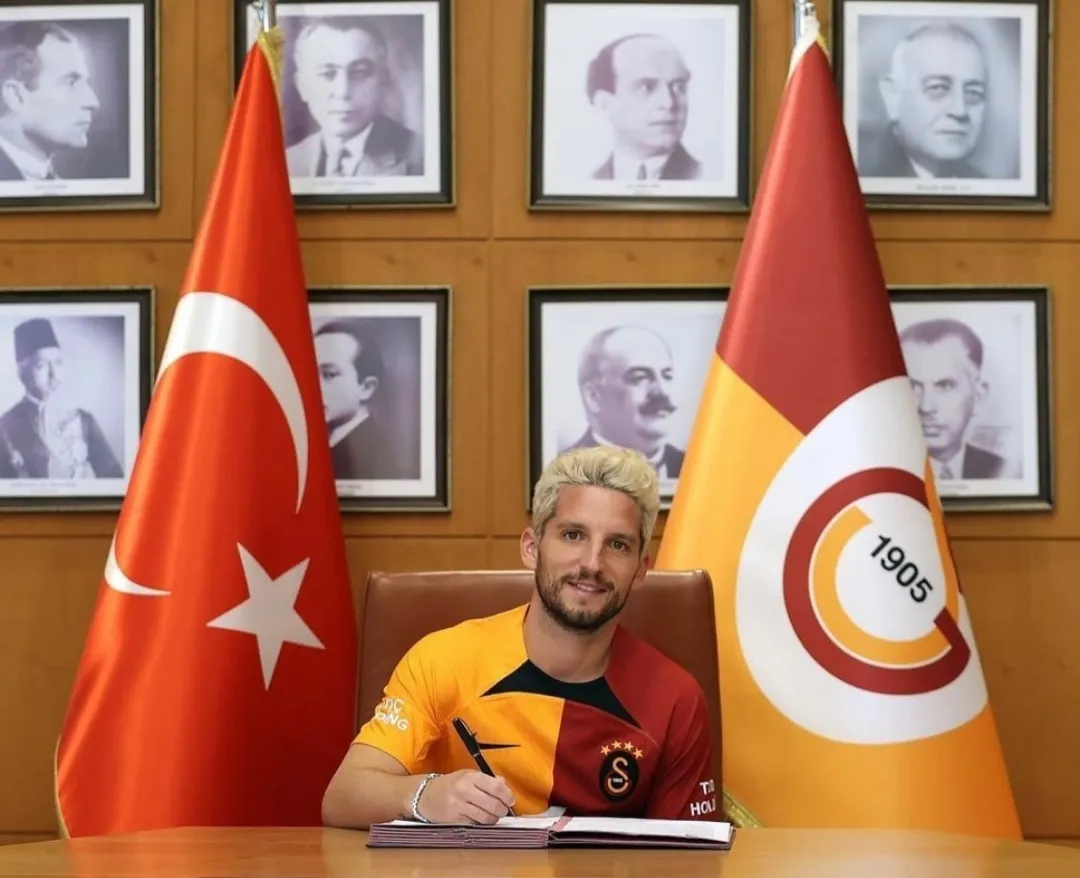Galatasaray, novità sul futuro di Mertens: i dettagli