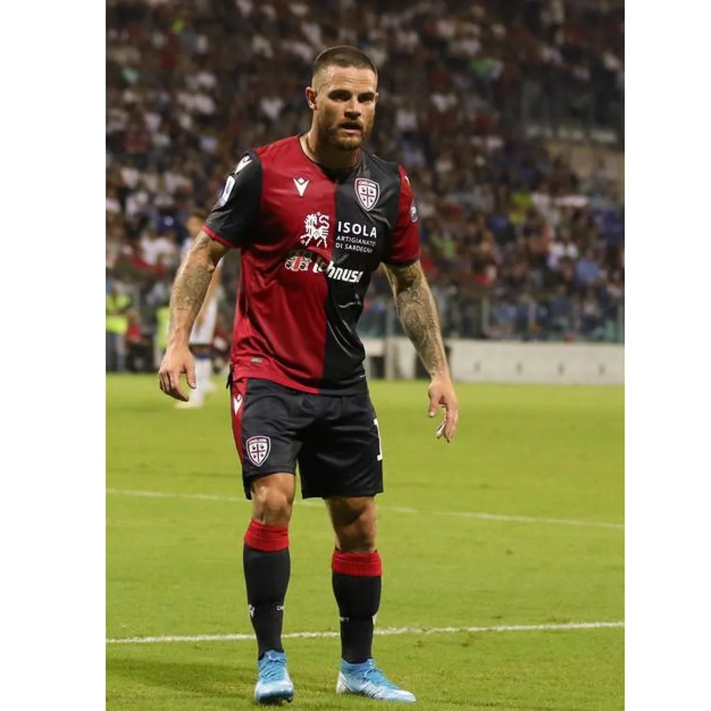 Cagliari-Nandez: ecco la nuova clausola
