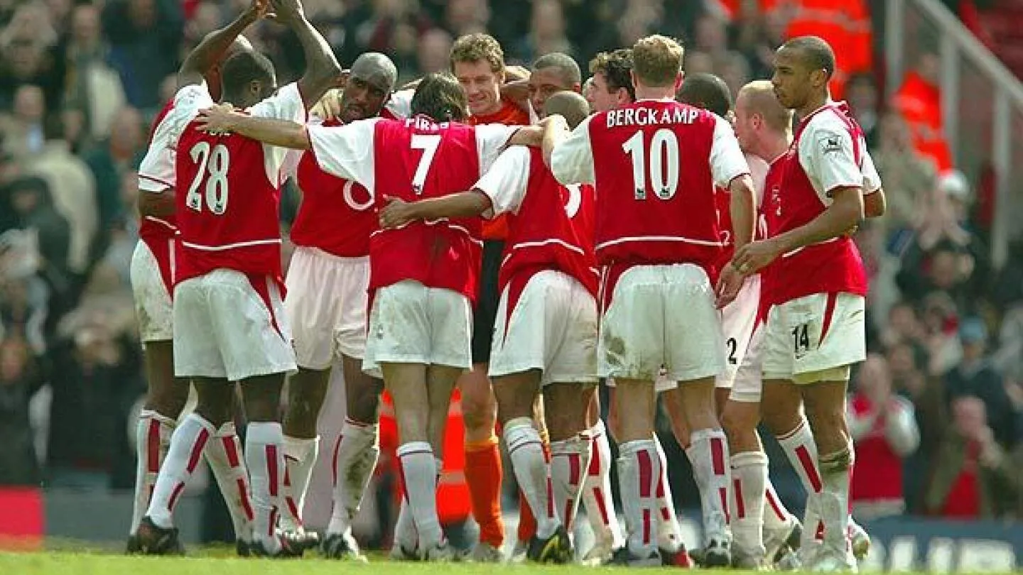 Arsenal: 20 anni fa la leggenda dei "The Invincibles"
