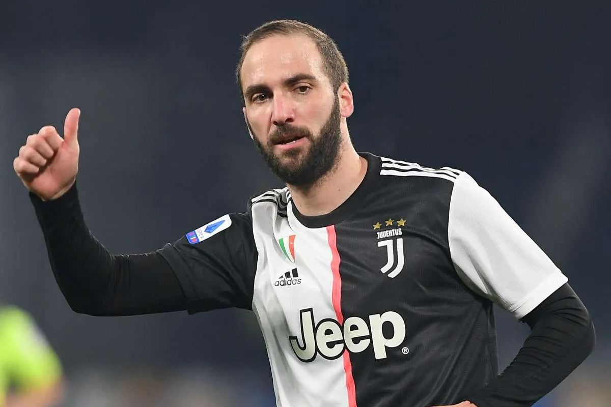 Juventus, Higuain: "Ho un anno di contratto. Vedremo cosa accadrà con il nuovo allenatore"