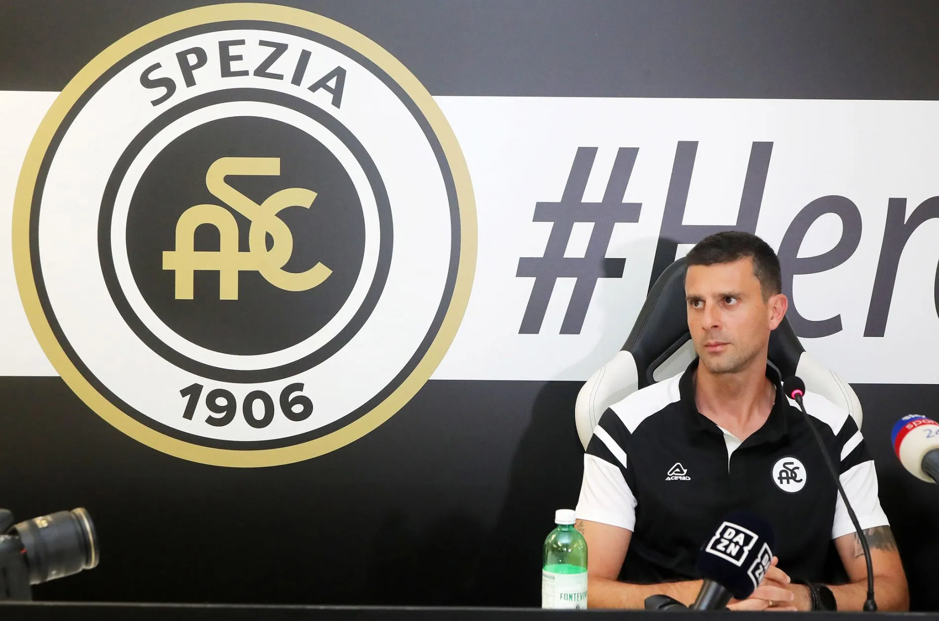Spezia, Thiago Motta: "Nzola non viene a Roma"