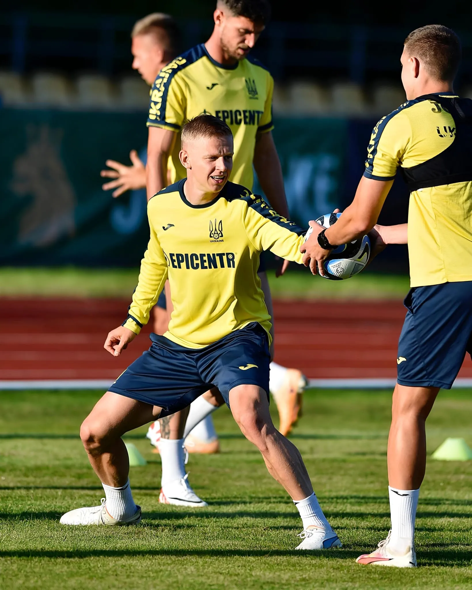 Ucraina, Zinchenko avverte l'Italia: "Sappiamo come sfidare gli azzurri"
