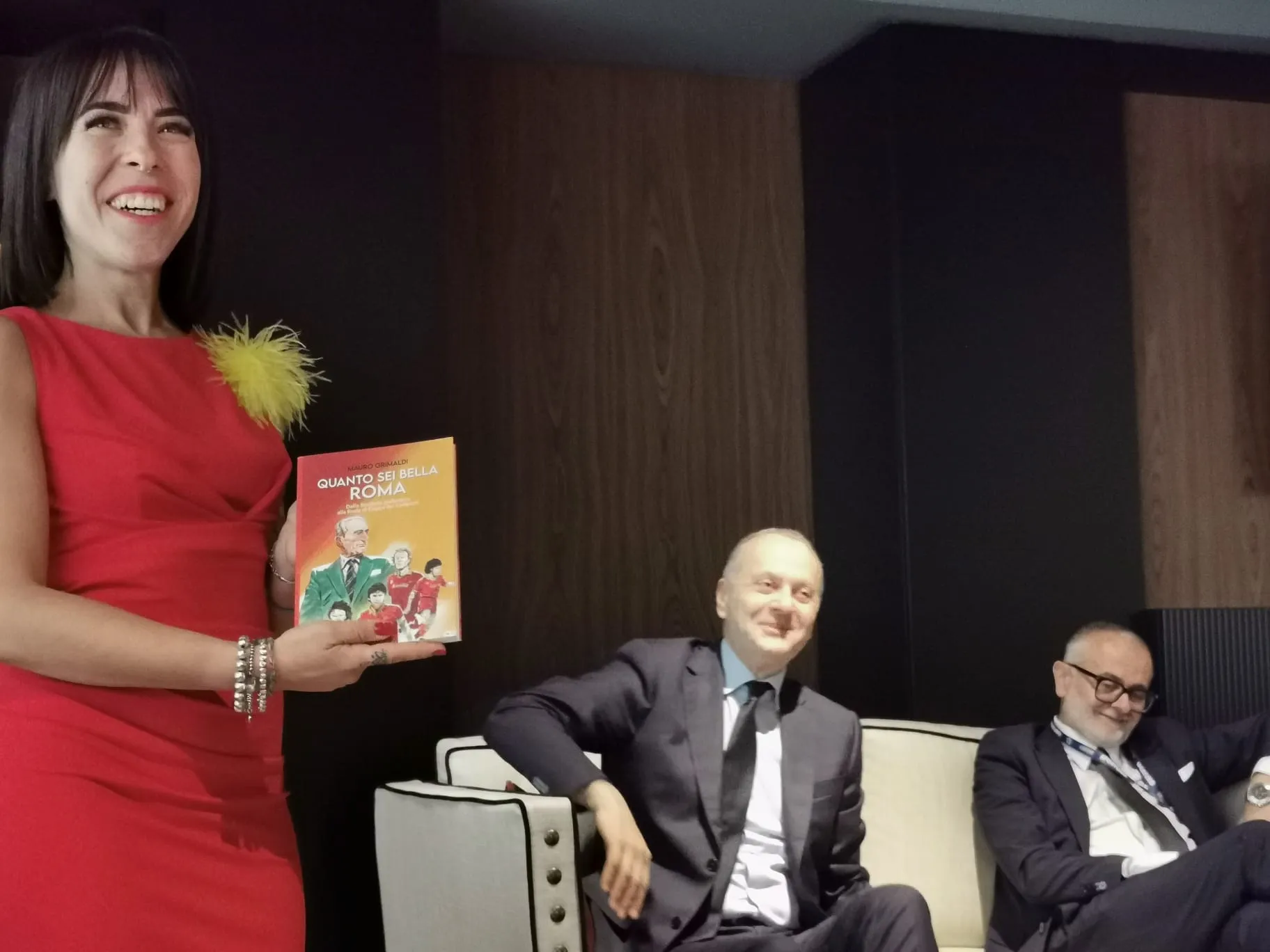 Grimaldi alla presentazione del suo libro "Quanto sei bella Roma"
