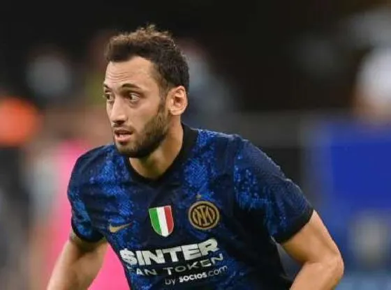 Inter, Calhanoglu scalda i motori | Il piano tra Monza e Benfica