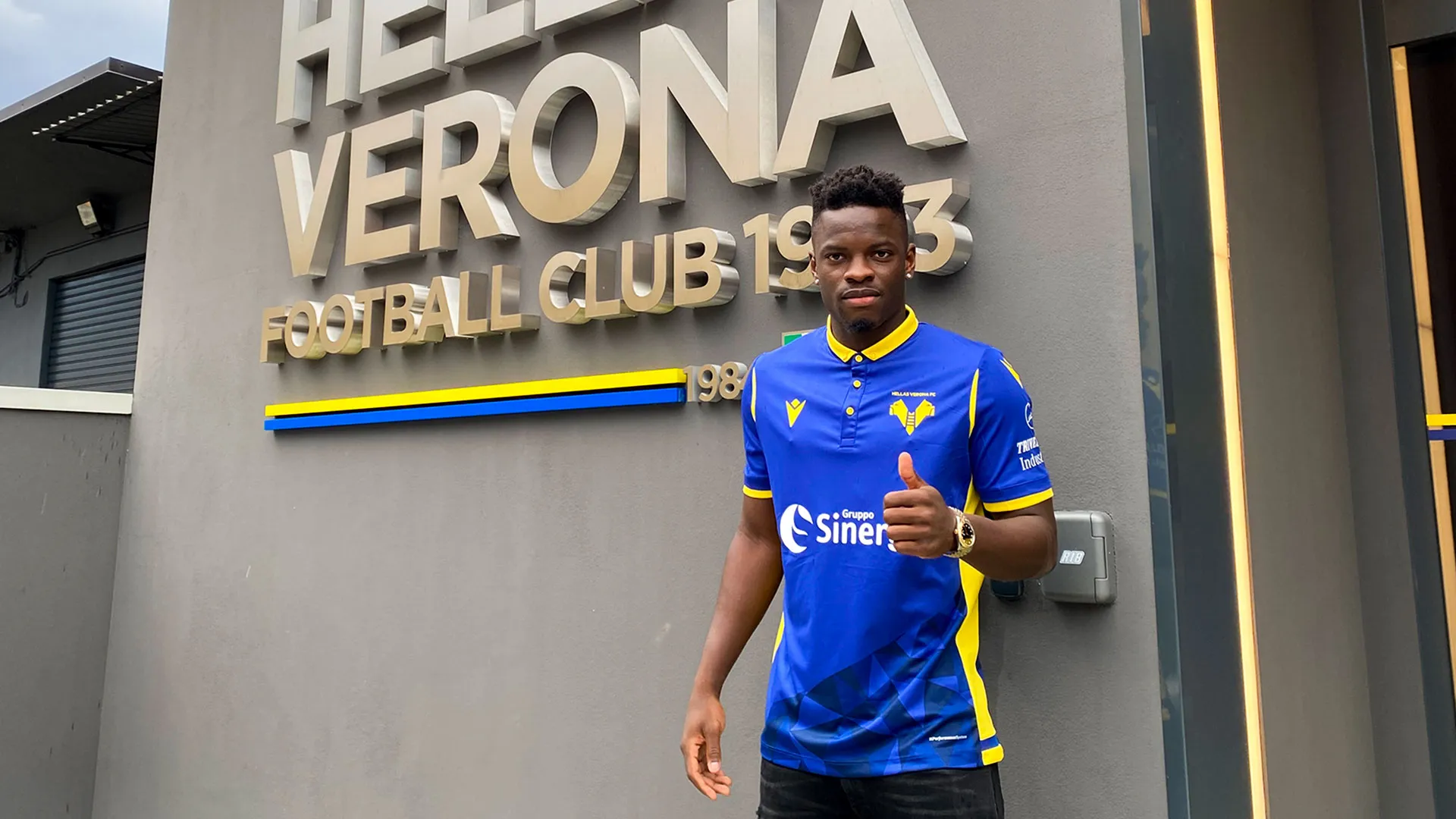 Hellas Verona: ufficiale Vieira in prestito con diritto di riscatto