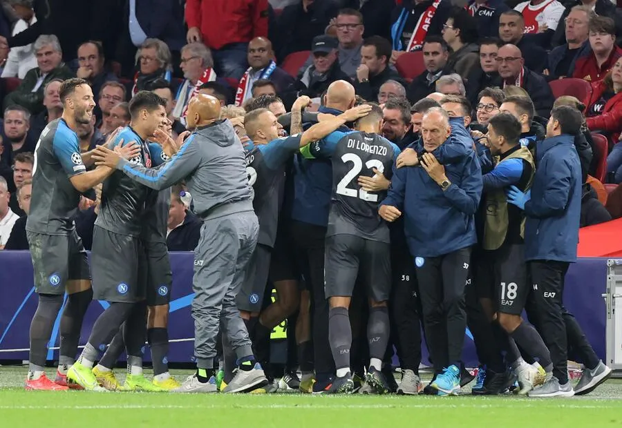 Ajax-Napoli 1-6, figuraccia olandese non solo in campo: ecco cosa è successo negli spogliatoi