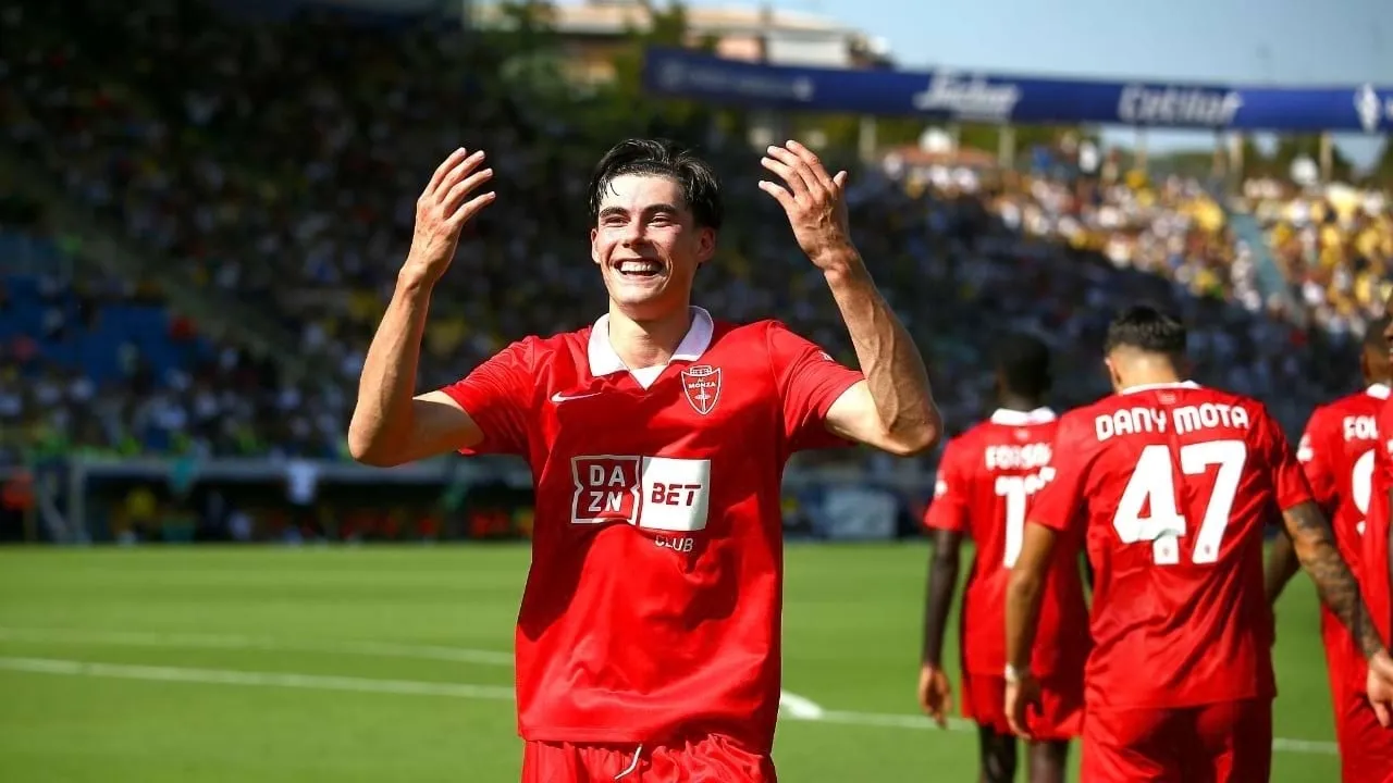 Inter, occhi su Robinson del Southampton: dal debutto a San Siro al monitoraggio nerazzurro