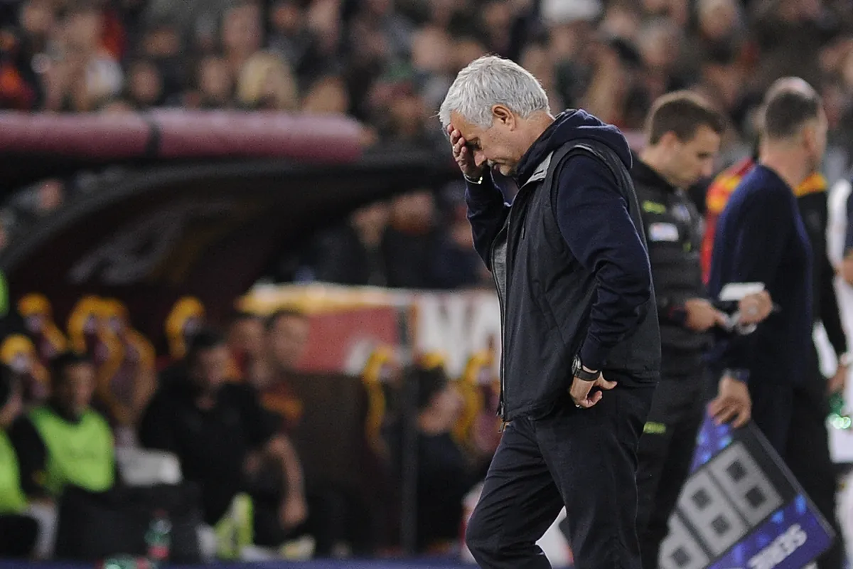 Il ciclo di Mourinho a Roma è finito: avrebbe dovuto lasciare dopo Budapest