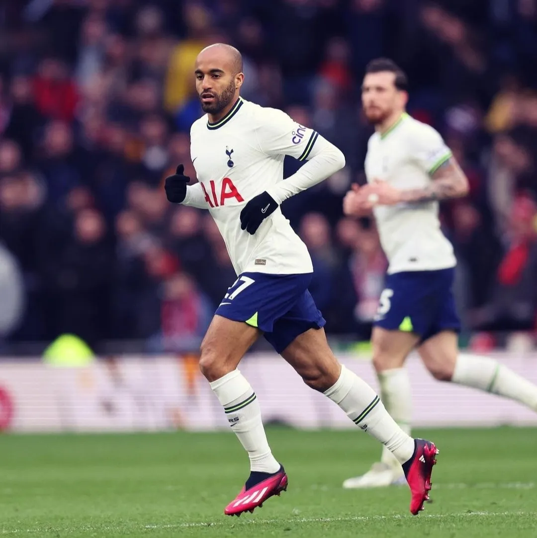 Fenerbahce, l'attacco vestirà carioca | Un brasiliano dal Tottenham?