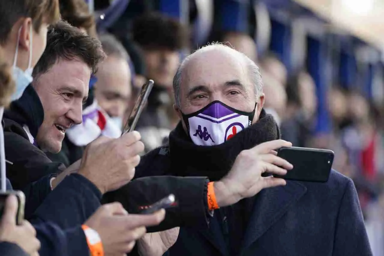 Fiorentina, ecco la lettera di Commisso al popolo viola