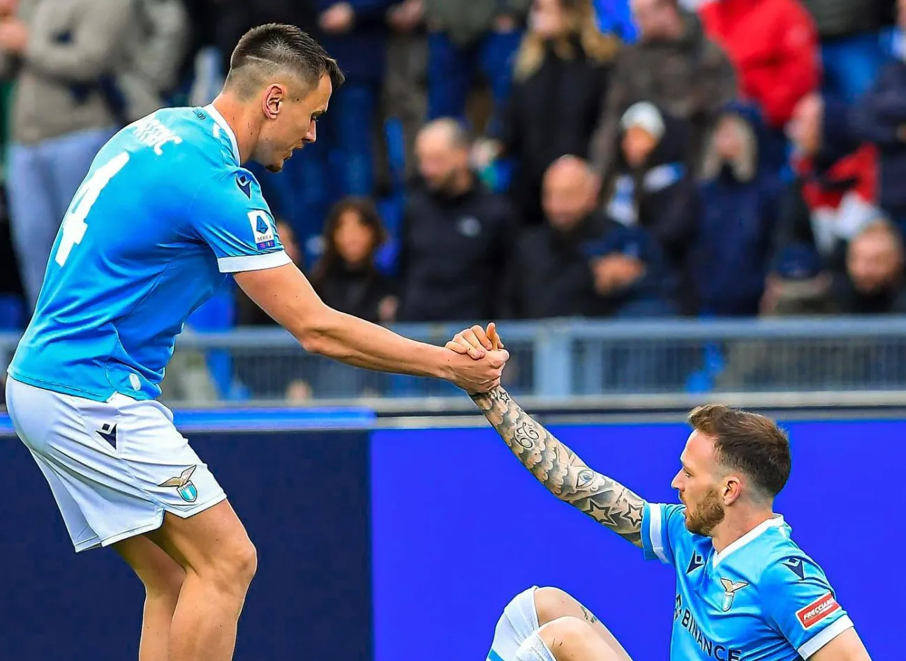 Lazio, i convocati per il Bayern. Out Rovella e Zaccagni, Vecino...