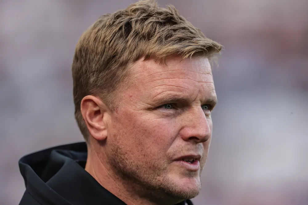 Newcastle, Howe ignora proposte: niente Manchester United