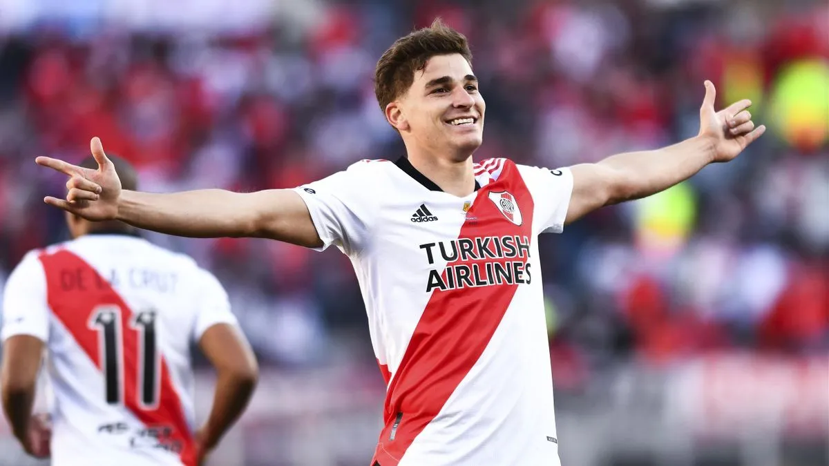 Julian Alvarez, parla il dirigente: Juventus e Milan col cerino in mano