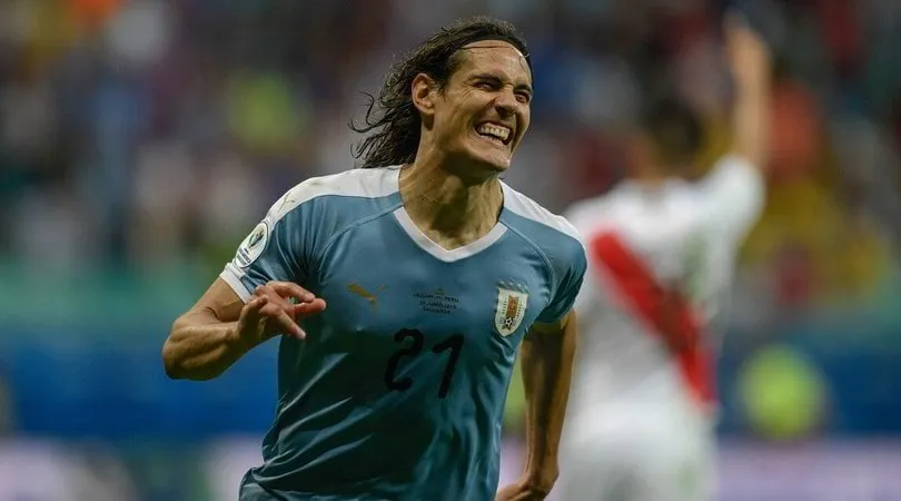 Cavani si offre all'Inter