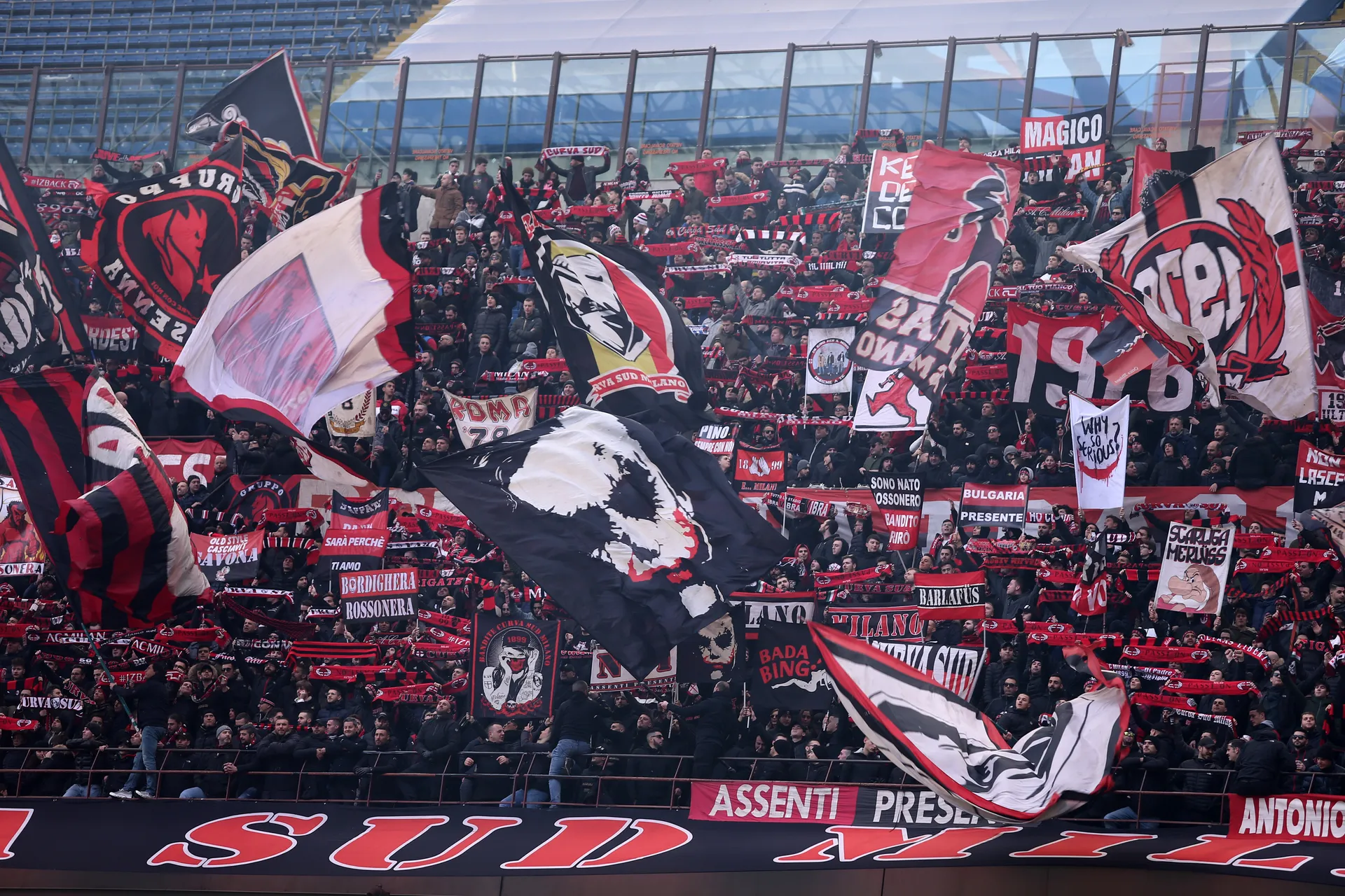 Milan, la Juventus tenta lo sgarbo al Diavolo