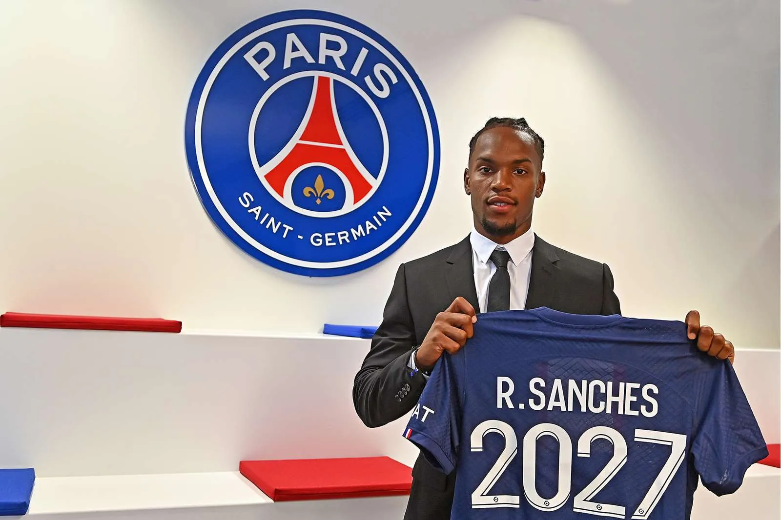 PSG, Renato Sanches con le valigie in mano I Un club di Premier lo vuole