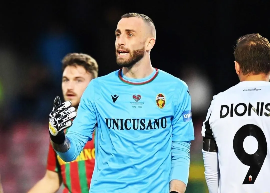 Ternana, contro il Bari e' dubbio tra i pali: torna Iannarilli?