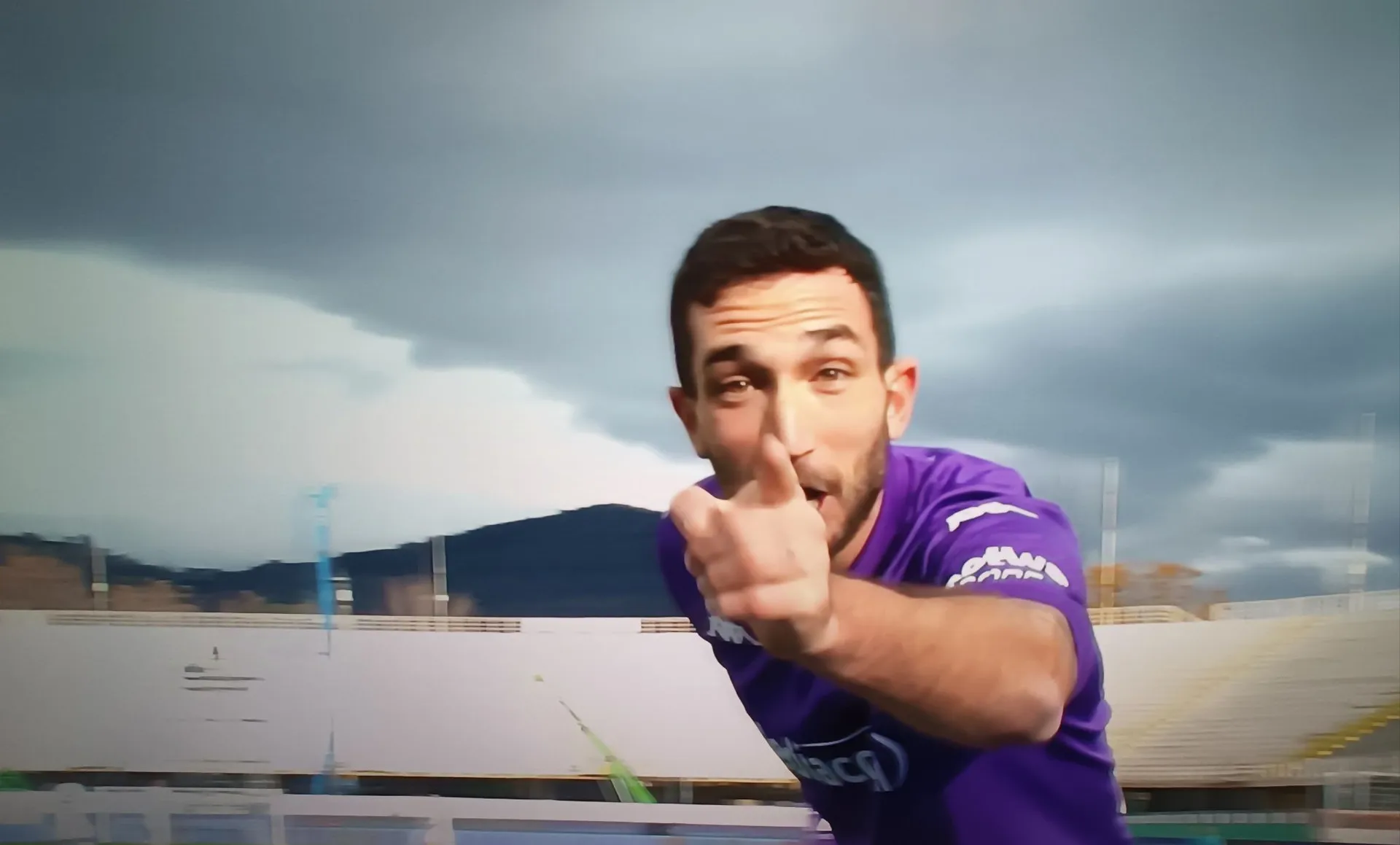 Fiorentina-Cagliari 1-0: Viola da record | Le pagelle gigliate