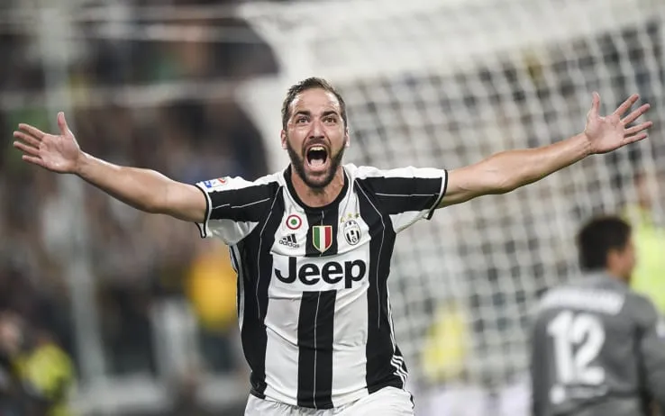 Juve, Nicholas Higuain a Torino: incontro con la  per la risoluzione