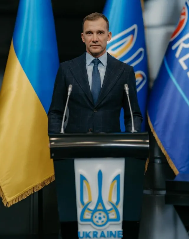 Shevchenko: "Ho sentito la responsabilità di farlo, in una situazione così dura"