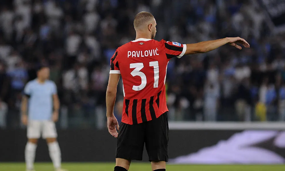Milan, tegola in difesa: Pavlovic in dubbio per il Como