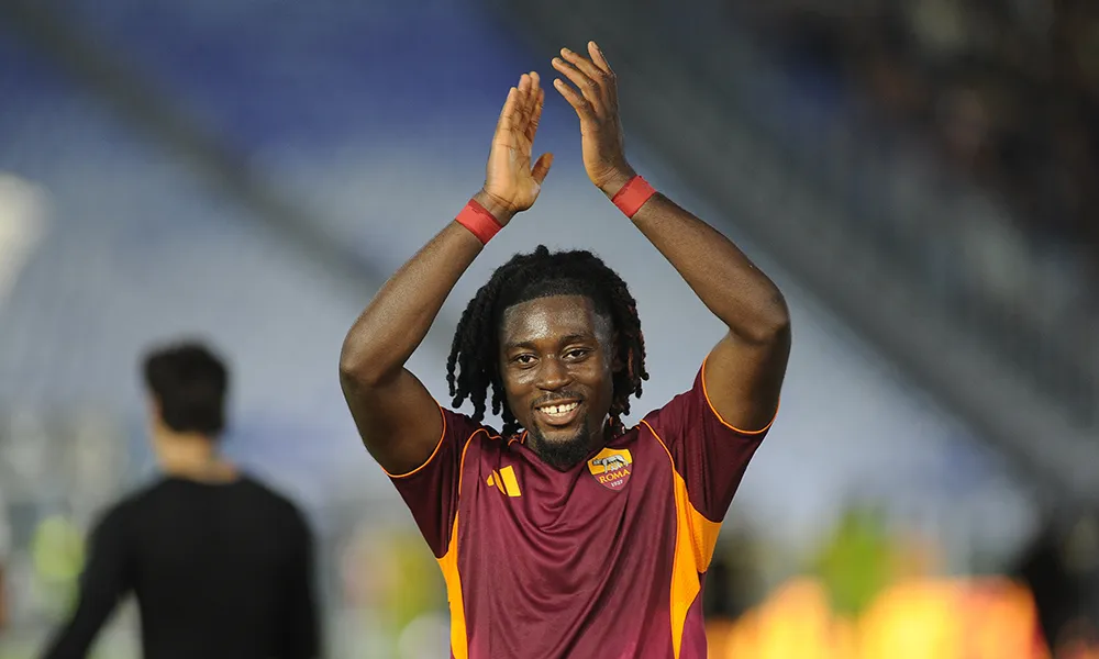 Roma, Konè in campo con il Napoli: il francese c'è la fa