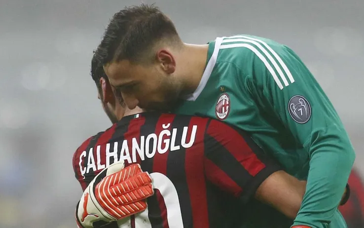 Milan: aggiornamento sui rinnovi di Donnarumma e Calhanoglu