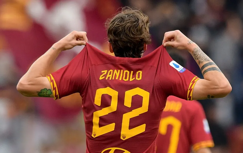 Parla Sara l'ex di Zaniolo: " Nicolò faccia valere i suoi sentimenti"