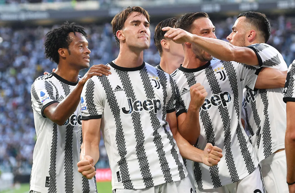 Vlahovic: tra Juventus e Serbia i conti non tornano